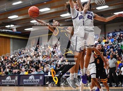Thumbnail 3 in Lincoln @ Garfield (WIAA State 3A 2nd Round) photogallery.