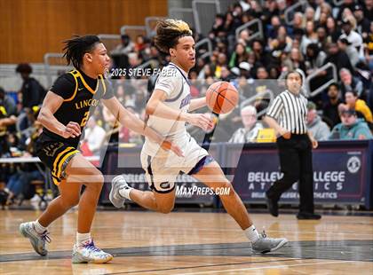 Thumbnail 1 in Lincoln @ Garfield (WIAA State 3A 2nd Round) photogallery.