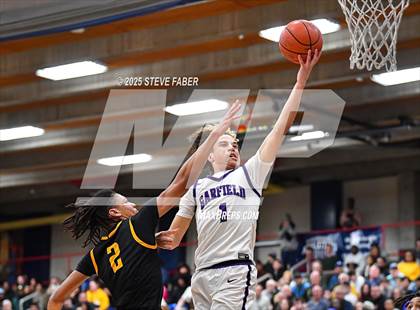 Thumbnail 3 in Lincoln @ Garfield (WIAA State 3A 2nd Round) photogallery.
