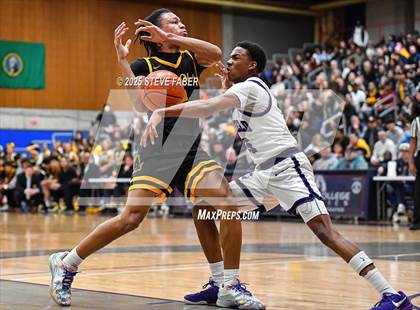 Thumbnail 1 in Lincoln @ Garfield (WIAA State 3A 2nd Round) photogallery.