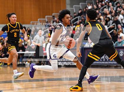 Thumbnail 1 in Lincoln @ Garfield (WIAA State 3A 2nd Round) photogallery.