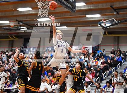 Thumbnail 3 in Lincoln @ Garfield (WIAA State 3A 2nd Round) photogallery.