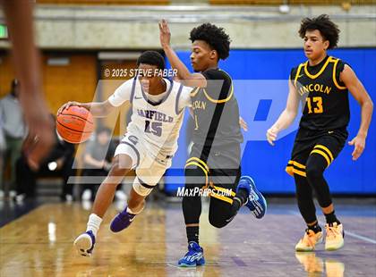 Thumbnail 2 in Lincoln @ Garfield (WIAA State 3A 2nd Round) photogallery.