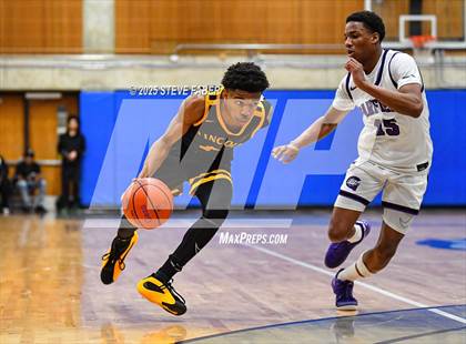 Thumbnail 2 in Lincoln @ Garfield (WIAA State 3A 2nd Round) photogallery.