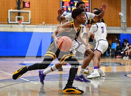 Thumbnail 1 in Lincoln @ Garfield (WIAA State 3A 2nd Round) photogallery.