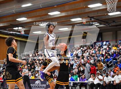 Thumbnail 2 in Lincoln @ Garfield (WIAA State 3A 2nd Round) photogallery.