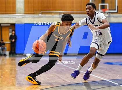 Thumbnail 3 in Lincoln @ Garfield (WIAA State 3A 2nd Round) photogallery.