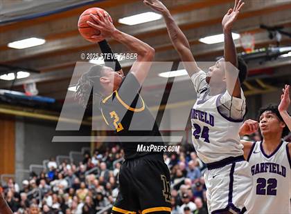Thumbnail 3 in Lincoln @ Garfield (WIAA State 3A 2nd Round) photogallery.