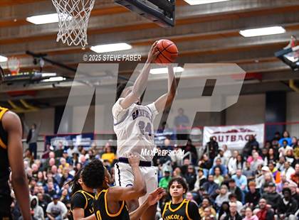 Thumbnail 3 in Lincoln @ Garfield (WIAA State 3A 2nd Round) photogallery.