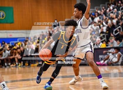 Thumbnail 1 in Lincoln @ Garfield (WIAA State 3A 2nd Round) photogallery.