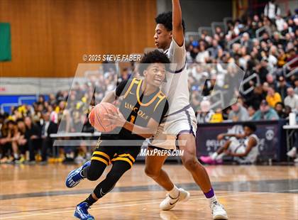 Thumbnail 2 in Lincoln @ Garfield (WIAA State 3A 2nd Round) photogallery.
