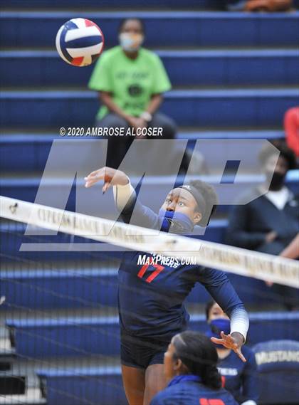 Thumbnail 3 in Cypress Springs @ Cypress Ranch photogallery.