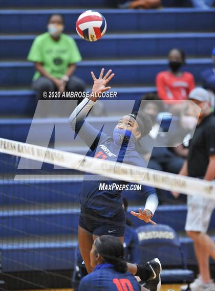 Thumbnail 2 in Cypress Springs @ Cypress Ranch photogallery.