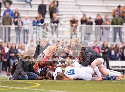 Thumbnail 3 in Branson vs. Marin Catholic (CIF NCS D3 Final) photogallery.
