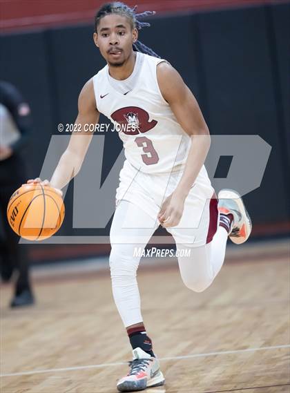 Thumbnail 3 in Veterans vs Warner Robins photogallery.