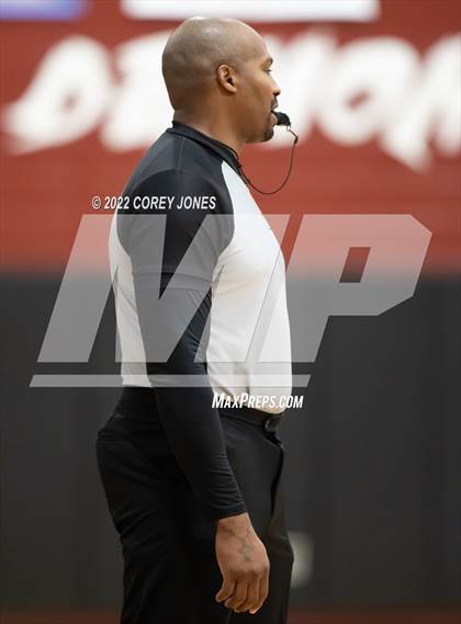 Thumbnail 1 in Veterans vs Warner Robins photogallery.