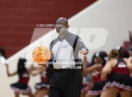 Thumbnail 2 in Veterans vs Warner Robins photogallery.