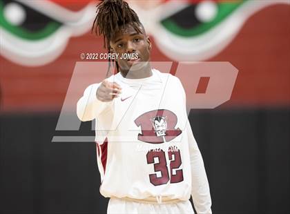 Thumbnail 3 in Veterans vs Warner Robins photogallery.