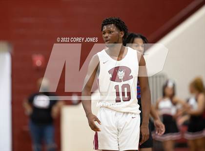 Thumbnail 2 in Veterans vs Warner Robins photogallery.