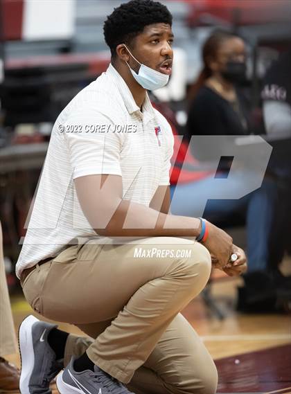 Thumbnail 2 in Veterans vs Warner Robins photogallery.