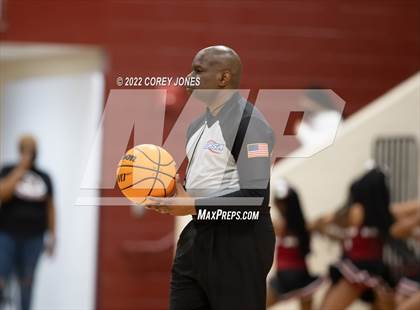 Thumbnail 1 in Veterans vs Warner Robins photogallery.