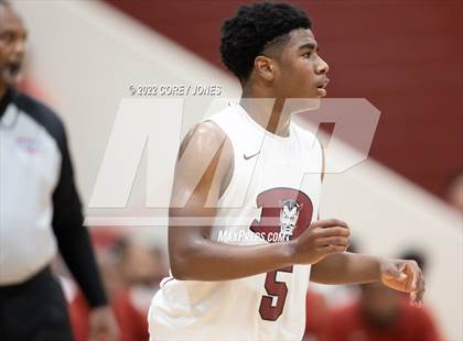 Thumbnail 1 in Veterans vs Warner Robins photogallery.