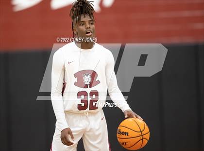 Thumbnail 3 in Veterans vs Warner Robins photogallery.