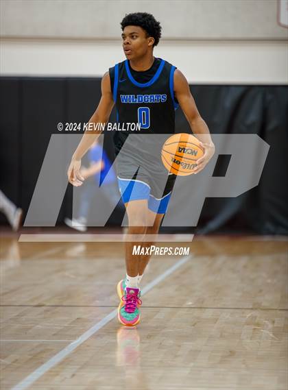 Thumbnail 1 in Windward @ Harvard-Westlake photogallery.