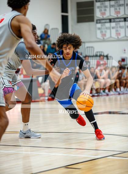 Thumbnail 2 in Windward @ Harvard-Westlake photogallery.