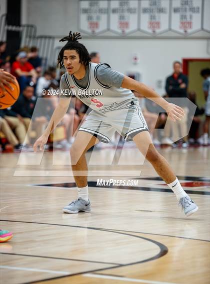 Thumbnail 1 in Windward @ Harvard-Westlake photogallery.