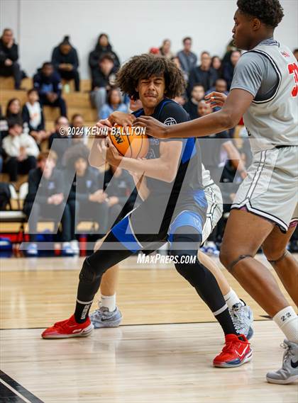 Thumbnail 2 in Windward @ Harvard-Westlake photogallery.