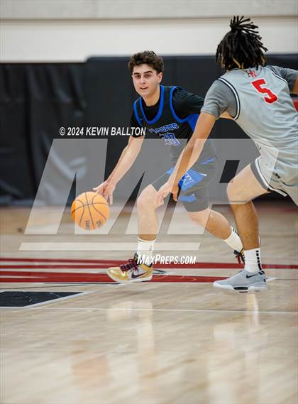 Thumbnail 1 in Windward @ Harvard-Westlake photogallery.