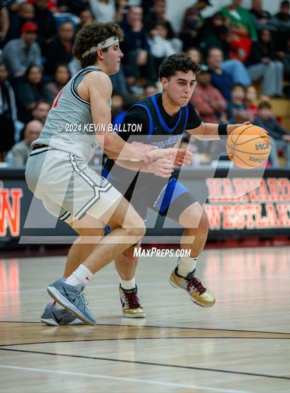 Thumbnail 2 in Windward @ Harvard-Westlake photogallery.