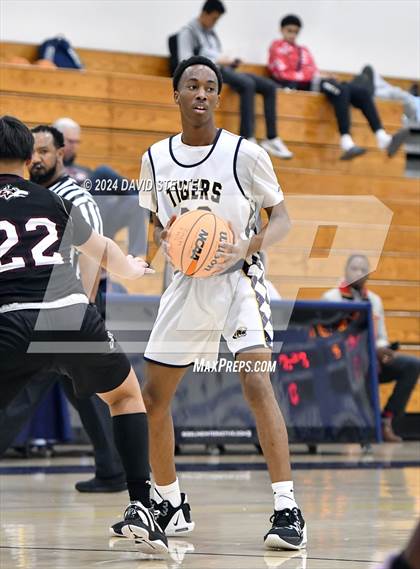Thumbnail 1 in Woodcreek @ Inderkum photogallery.