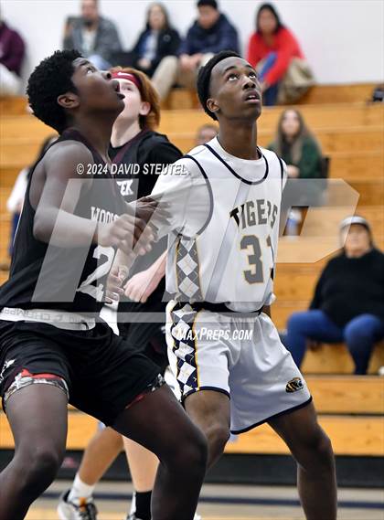 Thumbnail 1 in Woodcreek @ Inderkum photogallery.