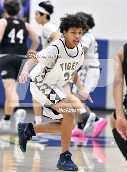 Thumbnail 3 in Woodcreek @ Inderkum photogallery.