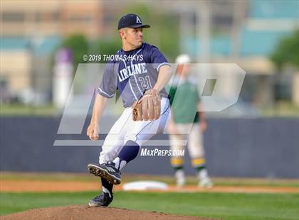 Thumbnail 1 in Captain Shreve @ Airline photogallery.