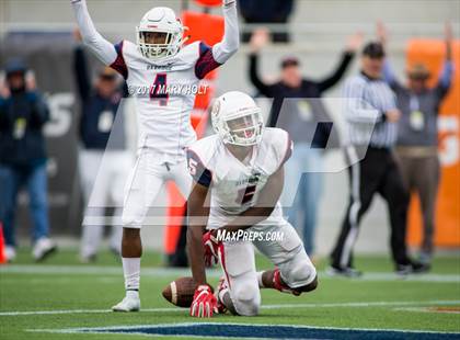 Thumbnail 3 in Oxbridge Academy @ Chaminade-Madonna (FHSAA 3A Final) photogallery.