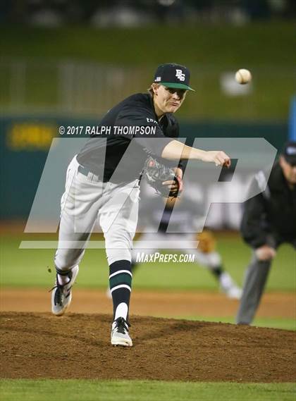Thumbnail 3 in De La Salle vs. Elk Grove @ Raley Field photogallery.