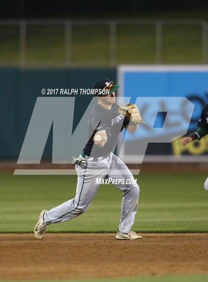 Thumbnail 3 in De La Salle vs. Elk Grove @ Raley Field photogallery.