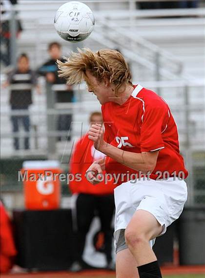 Thumbnail 1 in Mountain View vs. Oak Hills (CIF SS D6 Final) photogallery.