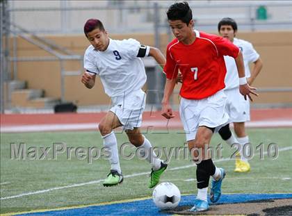 Thumbnail 3 in Mountain View vs. Oak Hills (CIF SS D6 Final) photogallery.