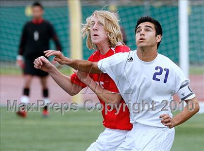 Thumbnail 1 in Mountain View vs. Oak Hills (CIF SS D6 Final) photogallery.