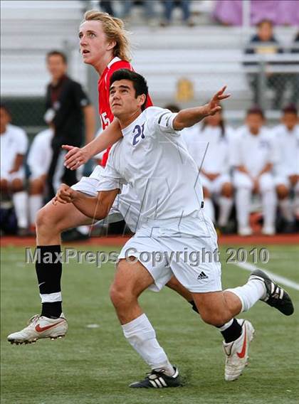 Thumbnail 2 in Mountain View vs. Oak Hills (CIF SS D6 Final) photogallery.