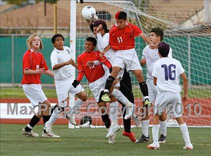 Thumbnail 2 in Mountain View vs. Oak Hills (CIF SS D6 Final) photogallery.