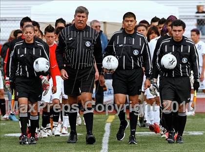 Thumbnail 2 in Mountain View vs. Oak Hills (CIF SS D6 Final) photogallery.
