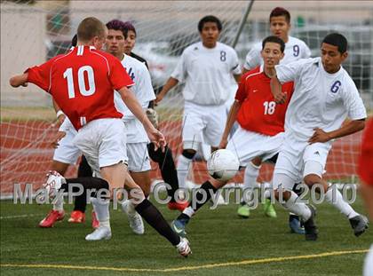 Thumbnail 2 in Mountain View vs. Oak Hills (CIF SS D6 Final) photogallery.