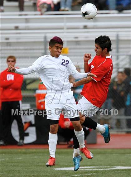 Thumbnail 1 in Mountain View vs. Oak Hills (CIF SS D6 Final) photogallery.