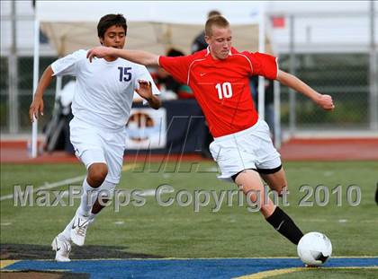 Thumbnail 3 in Mountain View vs. Oak Hills (CIF SS D6 Final) photogallery.