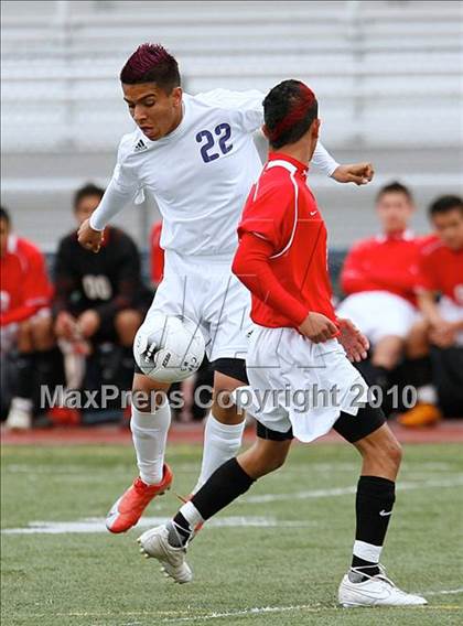 Thumbnail 3 in Mountain View vs. Oak Hills (CIF SS D6 Final) photogallery.